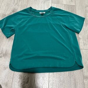 Athleta tee